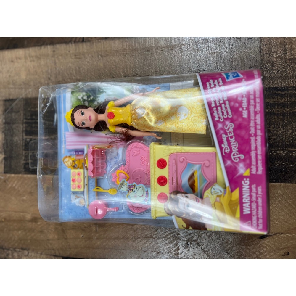 Disney Princess Belle Royal Kitchen Playset Hasbro E304 Beauty and the Beast NEW